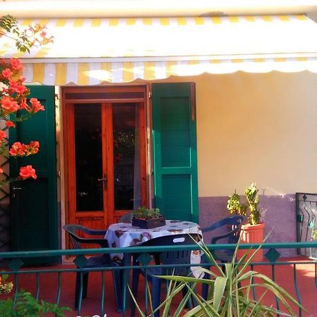 Granny'S House Appartement Lucca Buitenkant foto